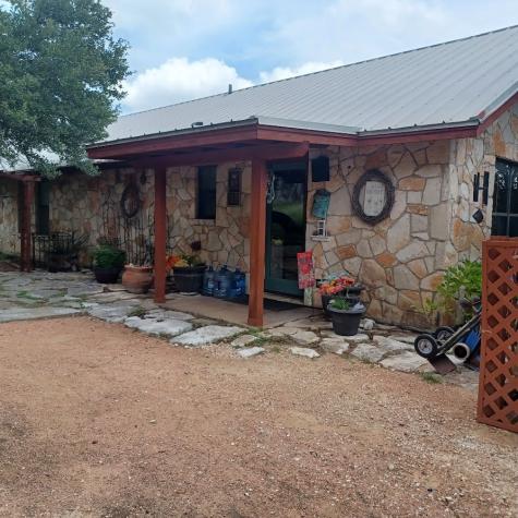 152 Andrew Road Kerrville TX 78028
