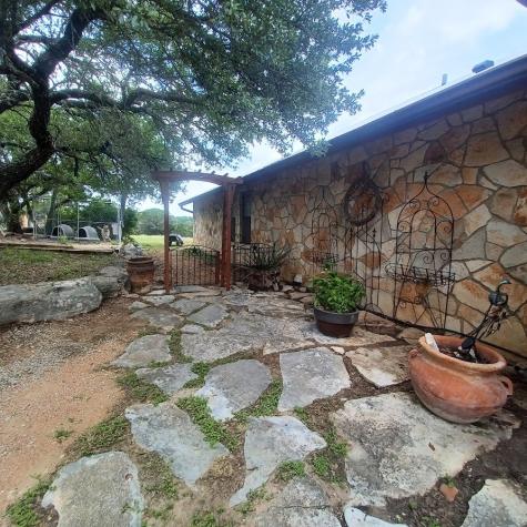 152 Andrew Road Kerrville TX 78028