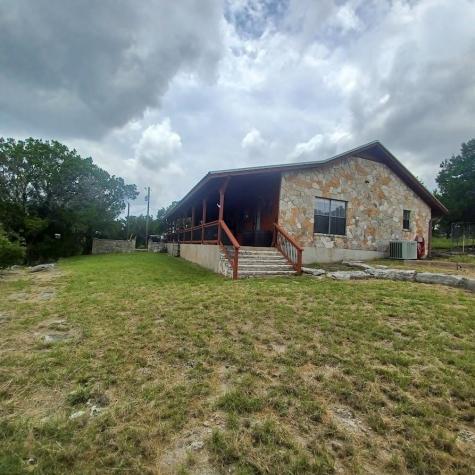 152 Andrew Road Kerrville TX 78028