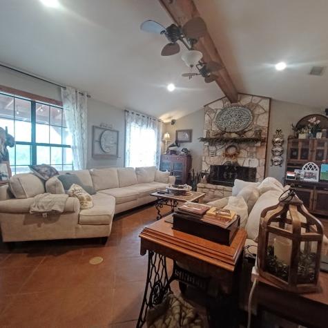 152 Andrew Road Kerrville TX 78028