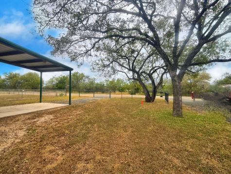35 Lakeview Drive Camp Wood TX 78801