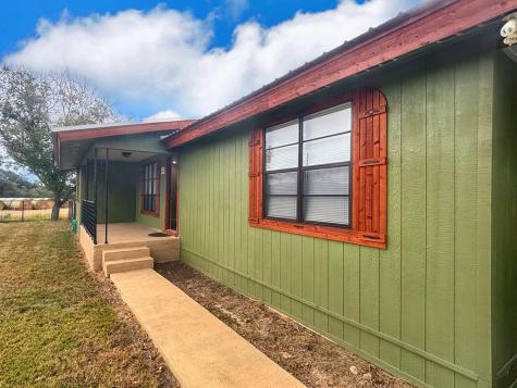 35 Lakeview Drive Camp Wood TX 78801