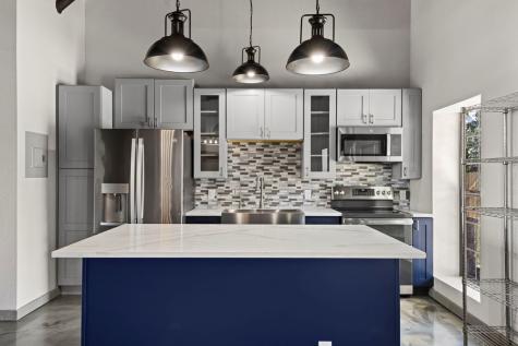 1016 Blue Bill Cove Drive Lakehills TX 78063