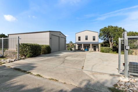 1016 Blue Bill Cove Drive Lakehills TX 78063