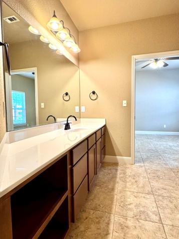 1116 Norfolk Lane Kerrville TX 78028