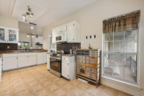 104 Holly Hill Drive Kerrville TX 78028