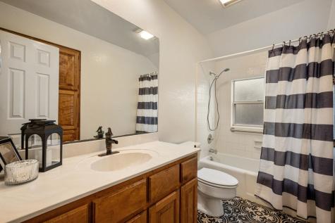 104 Holly Hill Drive Kerrville TX 78028
