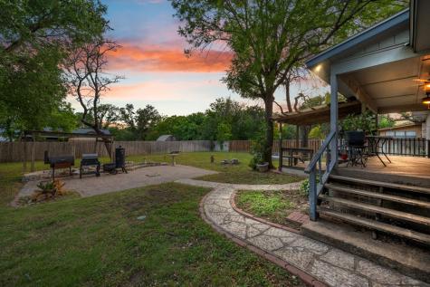 104 Holly Hill Drive Kerrville TX 78028