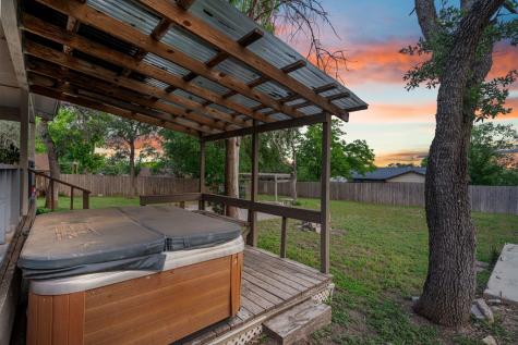 104 Holly Hill Drive Kerrville TX 78028