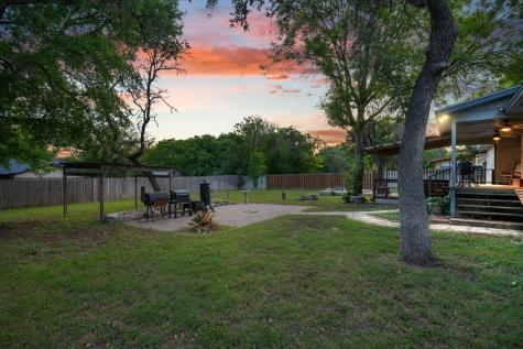 104 Holly Hill Drive Kerrville TX 78028