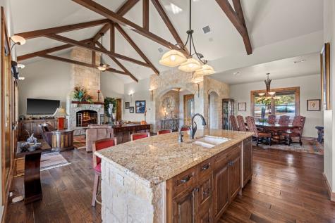 131 Bootlegger Lane Kerrville TX 78028