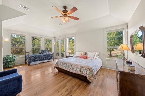 131 Bootlegger Lane Kerrville TX 78028