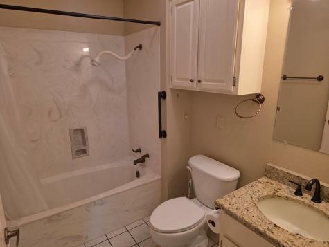 1012 Edinburgh Kerrville TX 78028