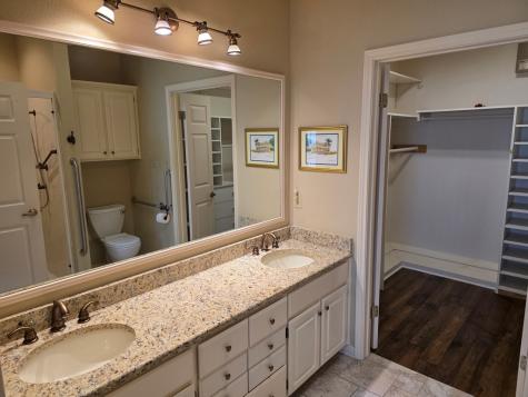 1012 Edinburgh Kerrville TX 78028