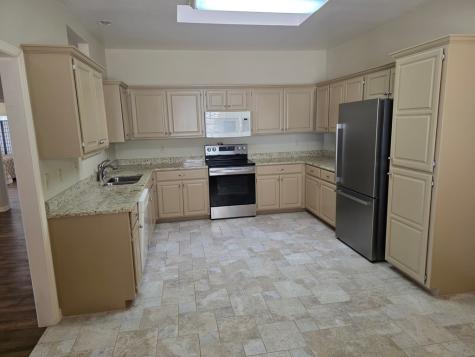 1012 Edinburgh Kerrville TX 78028