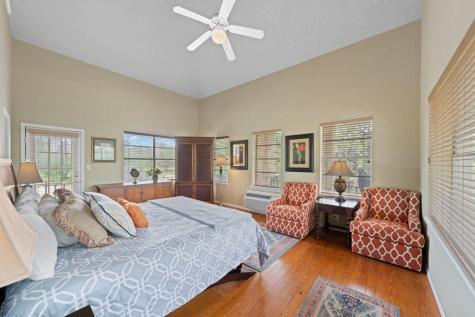 1120 Highway 39 Ingram TX 78025