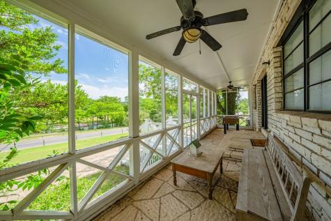 1120 Highway 39 Ingram TX 78025