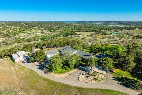126 Hunters Pointe Drive Kerrville TX 78028