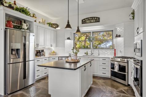126 Hunters Pointe Drive Kerrville TX 78028