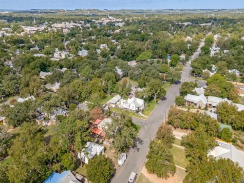 413 College Street Fredericksburg TX 78624