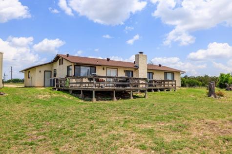 207 Broken Spur Mountain Home TX 78058