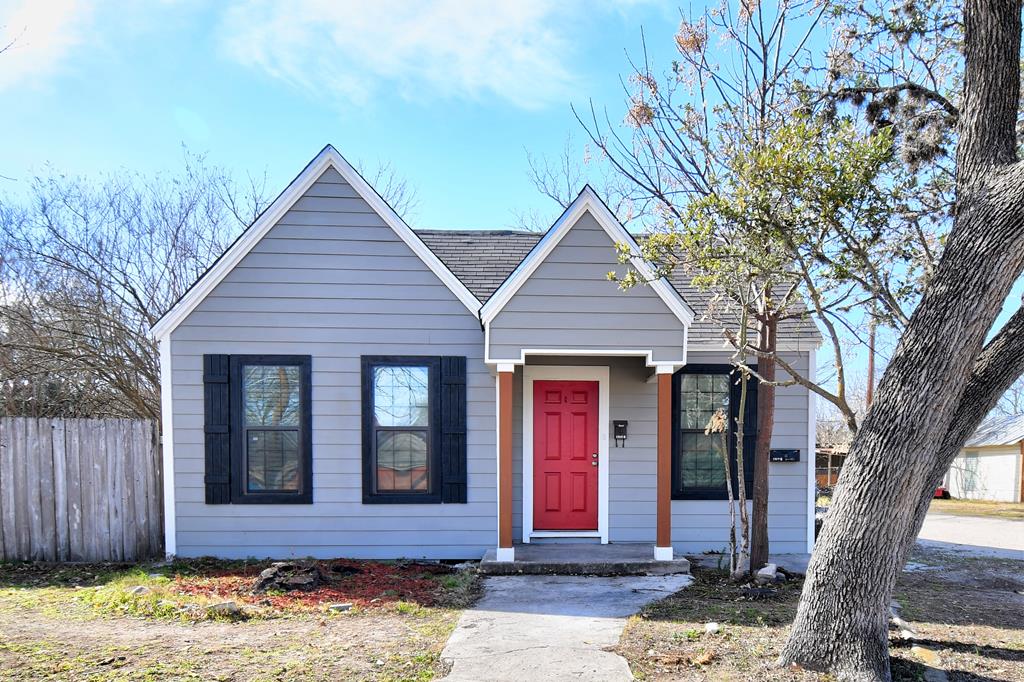1707-B E Main Street Kerrville TX 78028