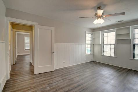 1707-B E Main Street Kerrville TX 78028