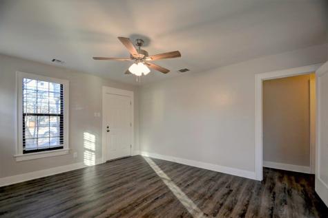 1707-B E Main Street Kerrville TX 78028