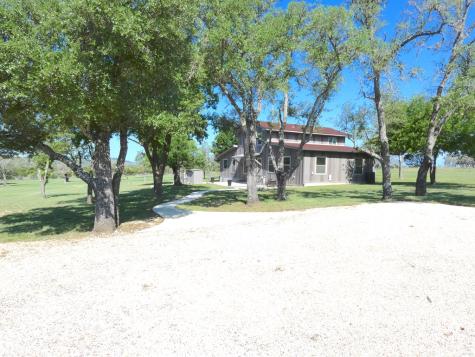 234 Mill Dam Road Comfort TX 78013