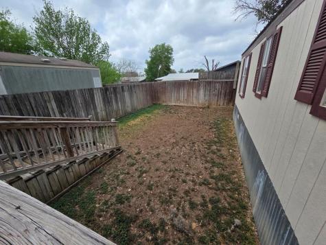 167-#6 Beaumont Street Bandera TX 78003
