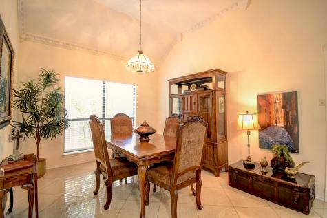 719 Oak Hollow Drive Kerrville TX 78028