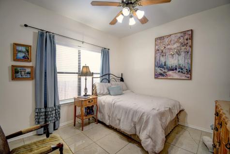 719 Oak Hollow Drive Kerrville TX 78028