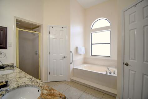 719 Oak Hollow Drive Kerrville TX 78028