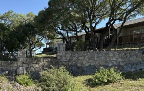 2027 Balmoral Drive Kerrville TX 78028