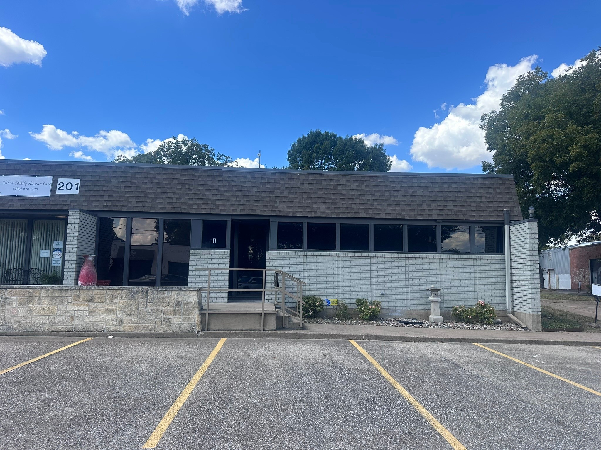 201 Ferris Avenue Waxahachie TX 75165
