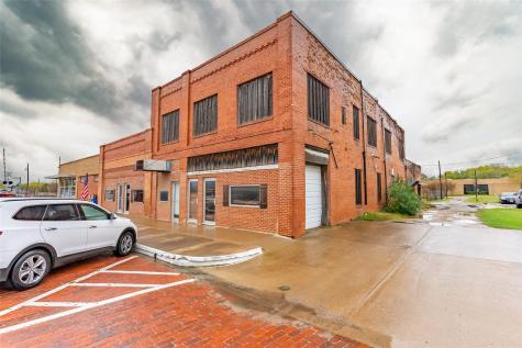 109 N 5th Street Wills Point TX 75169