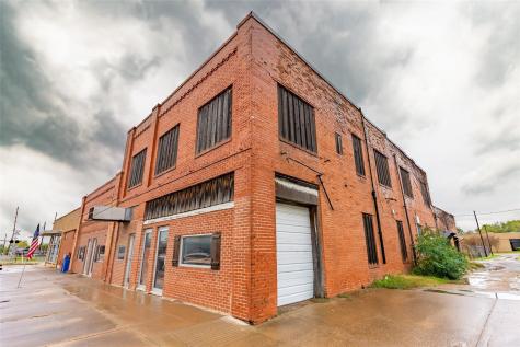 109 N 5th Street Wills Point TX 75169
