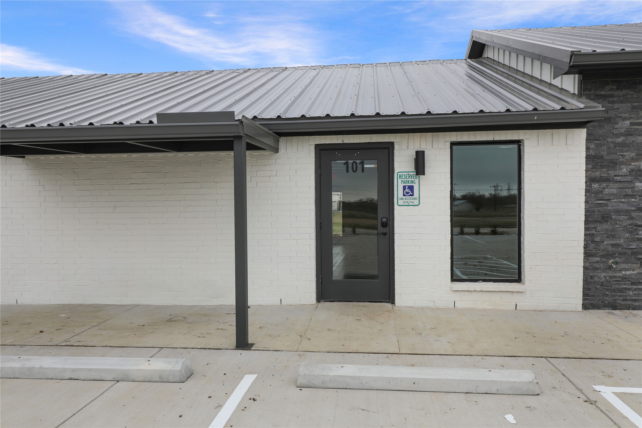 402 W Walnut Street Gunter TX 75058