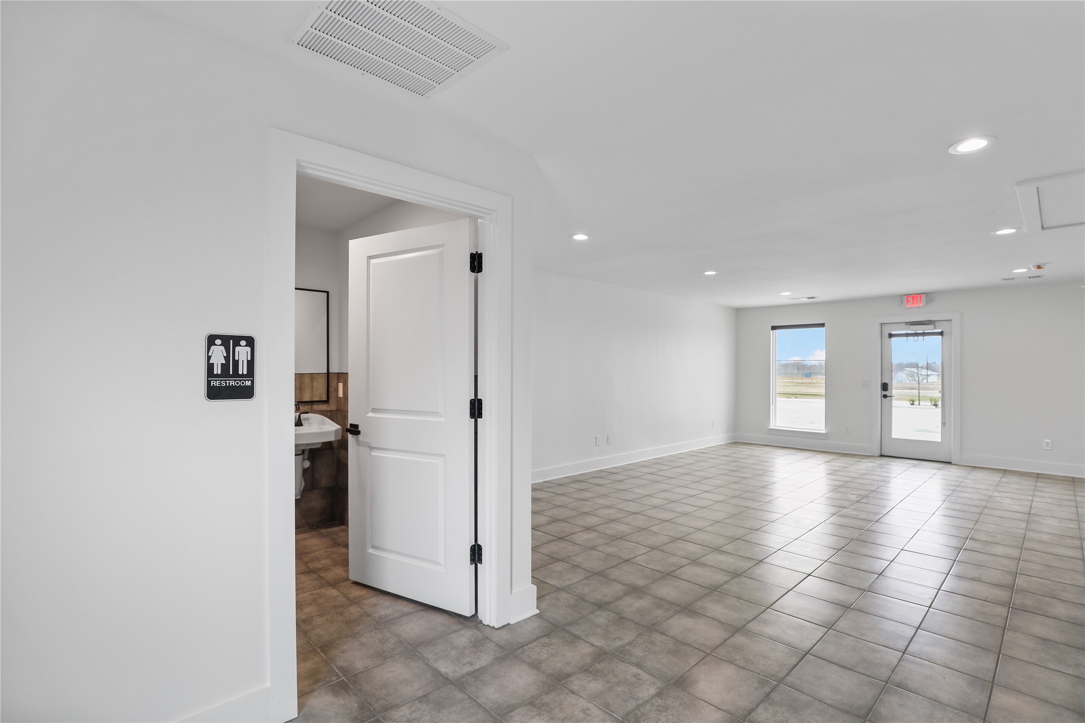 402 W Walnut Street Gunter TX 75058