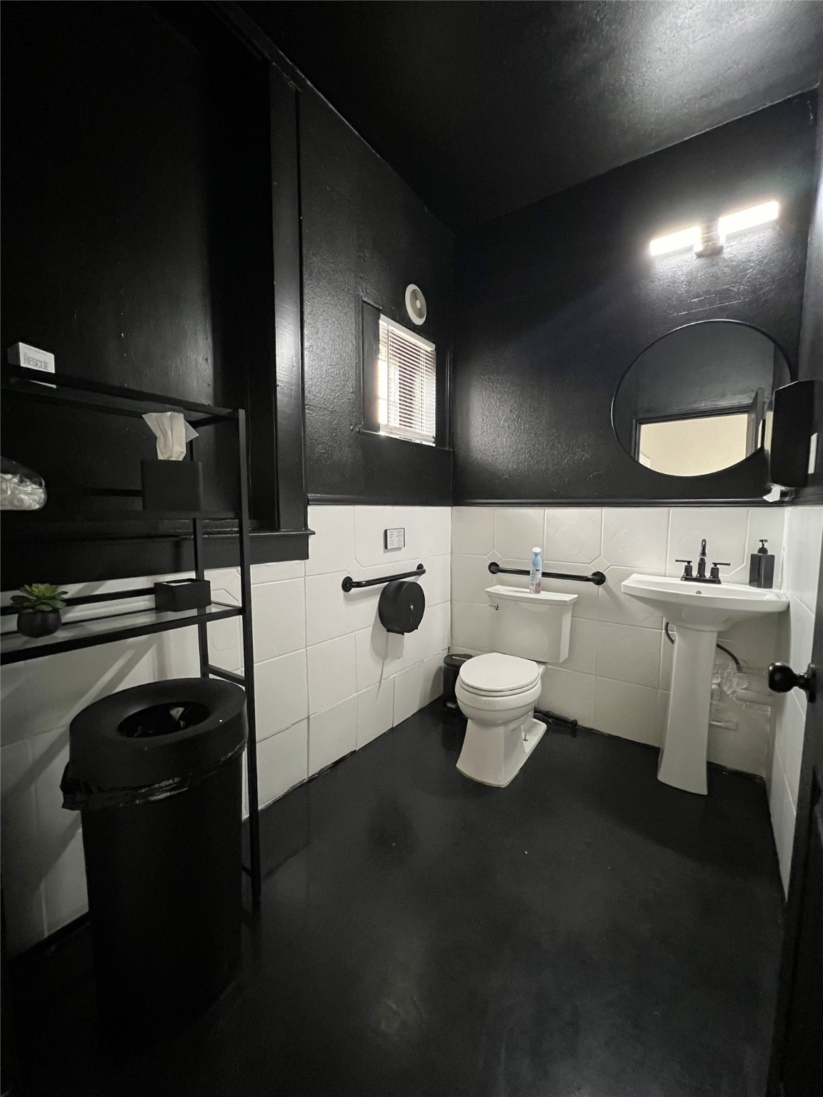 1539 N Main Street Fort Worth TX 76164