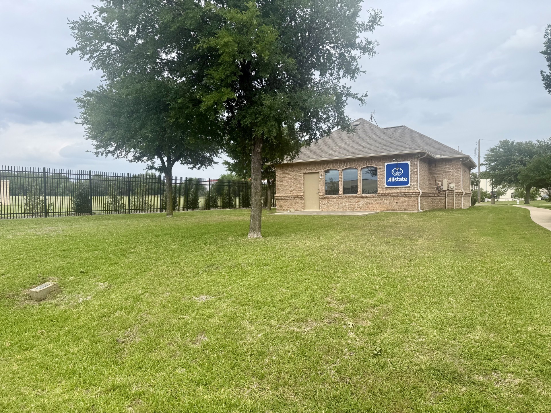 1701 Commerce Drive Mansfield TX 76063