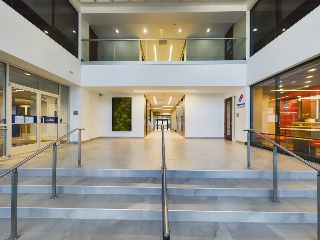 1250 W Mockingbird Lane Dallas TX 75247