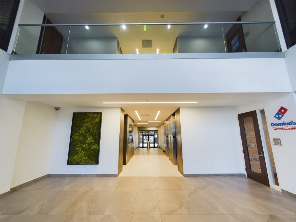 1250 W Mockingbird Lane Dallas TX 75247