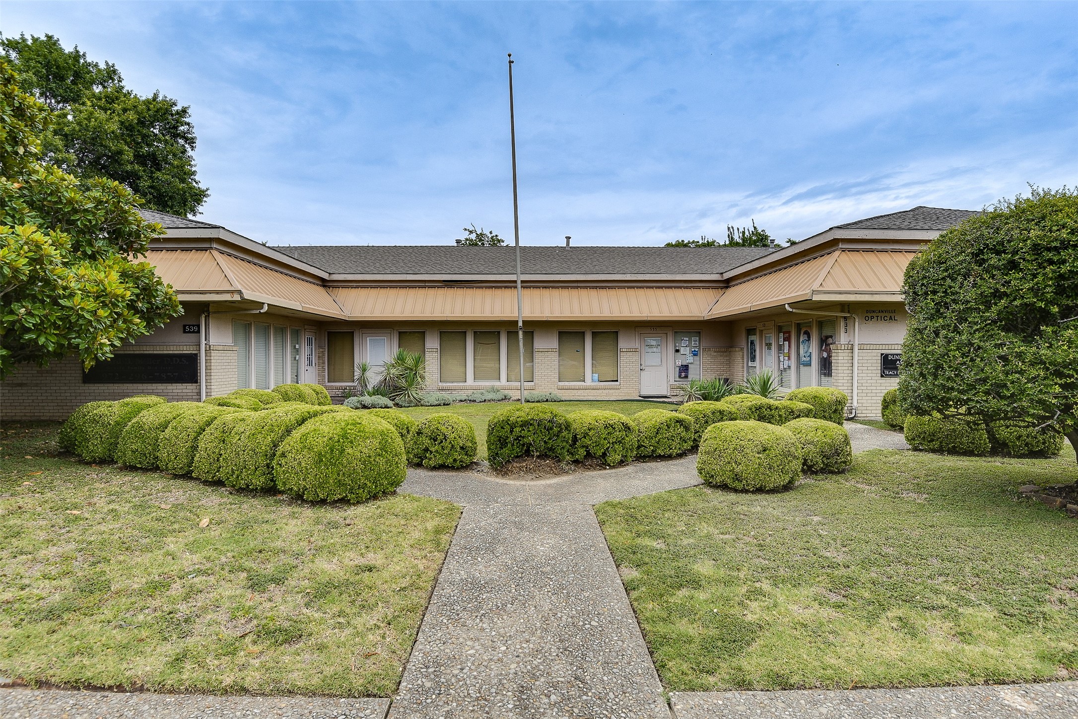 527 W Wheatland Duncanville TX 75116