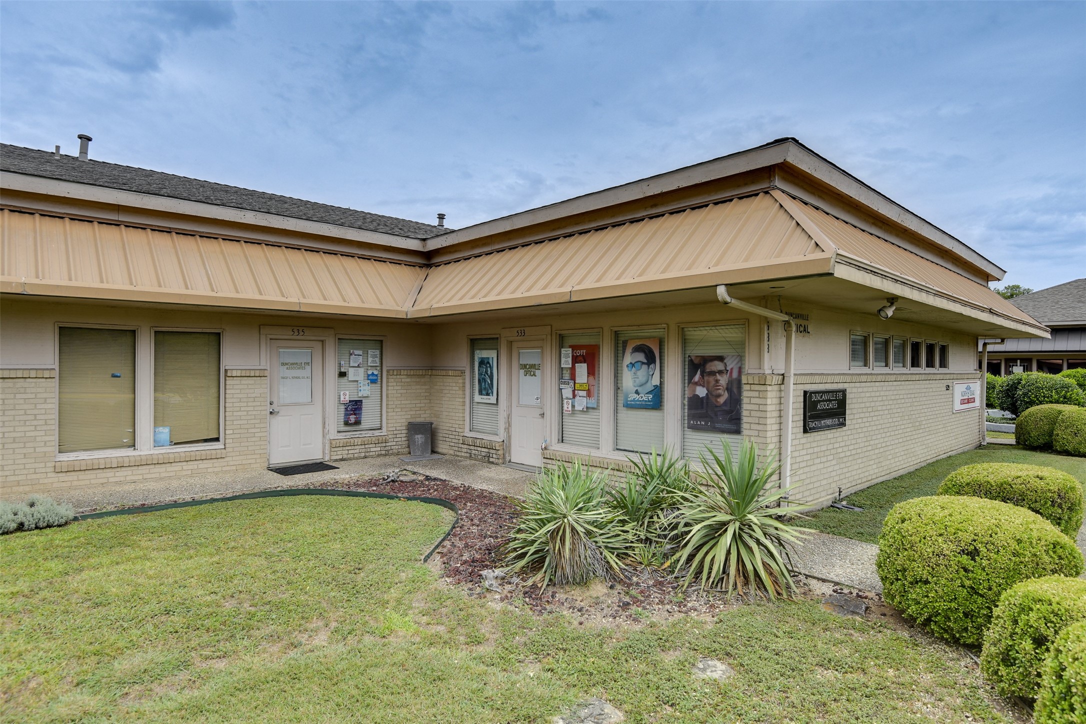 527 W Wheatland Duncanville TX 75116