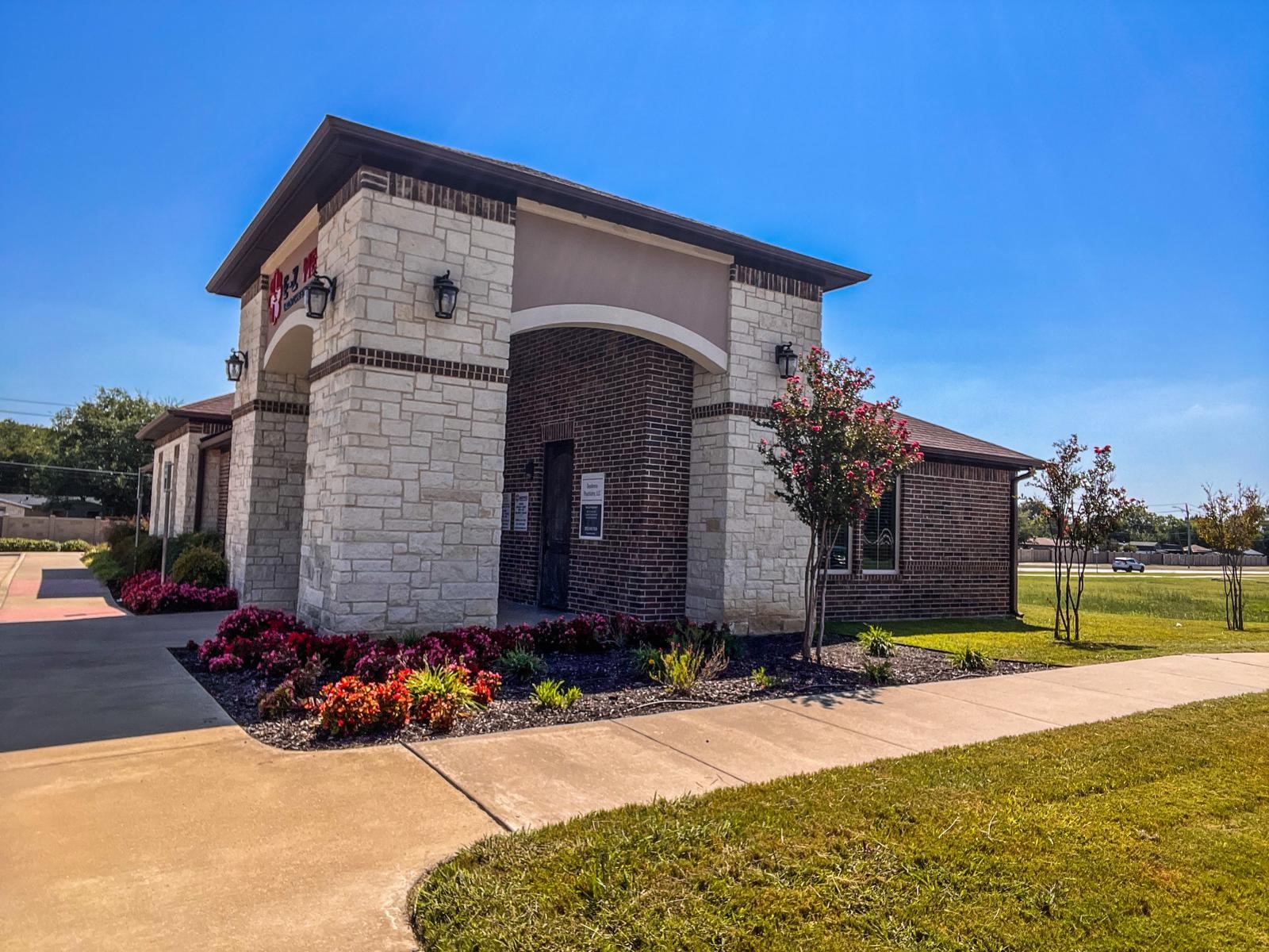 1004 S Carrier Parkway Grand Prairie TX 75051