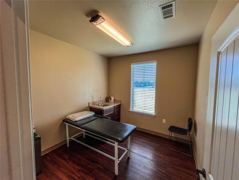 1004 S Carrier Parkway Grand Prairie TX 75051