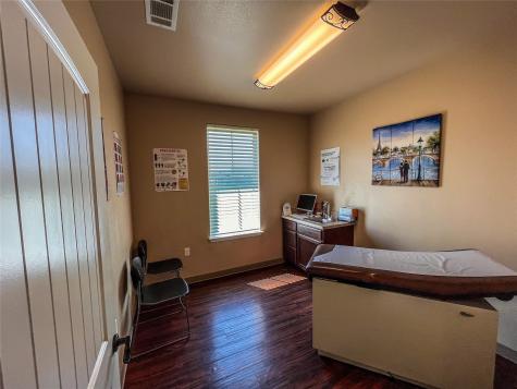 1004 S Carrier Parkway Grand Prairie TX 75051
