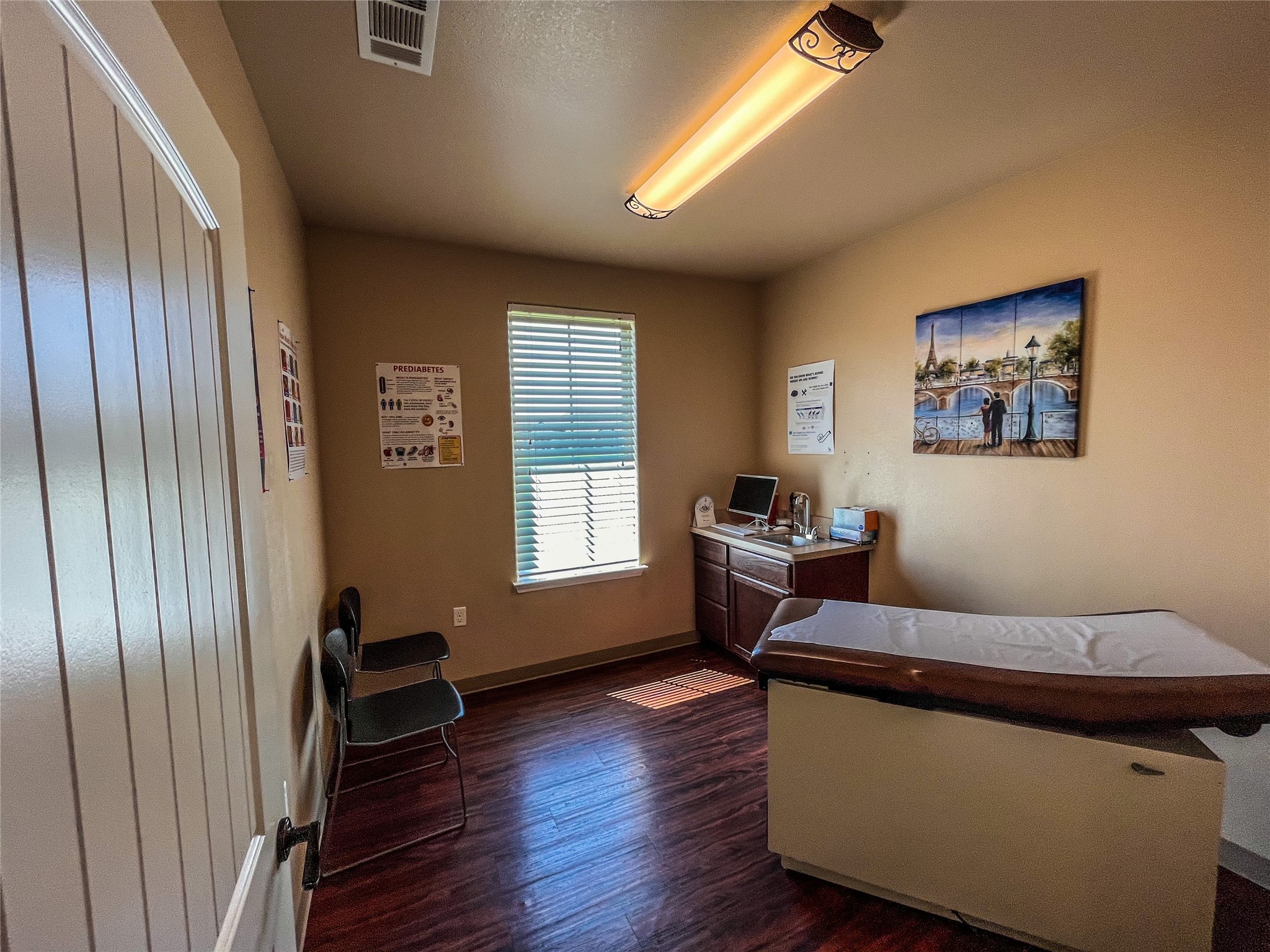 1004 S Carrier Parkway Grand Prairie TX 75051