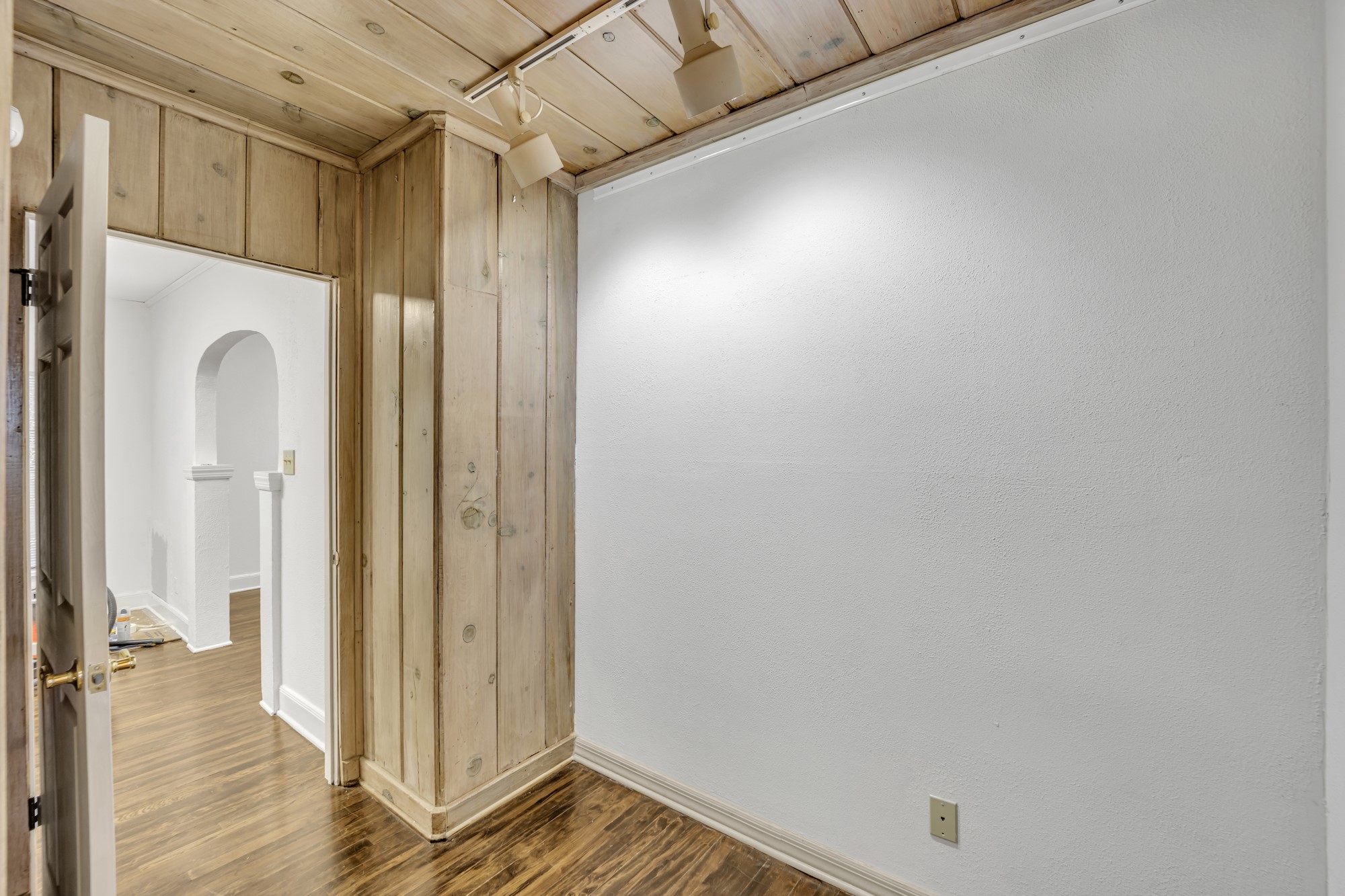 1311 W Abram Street Arlington TX 76013